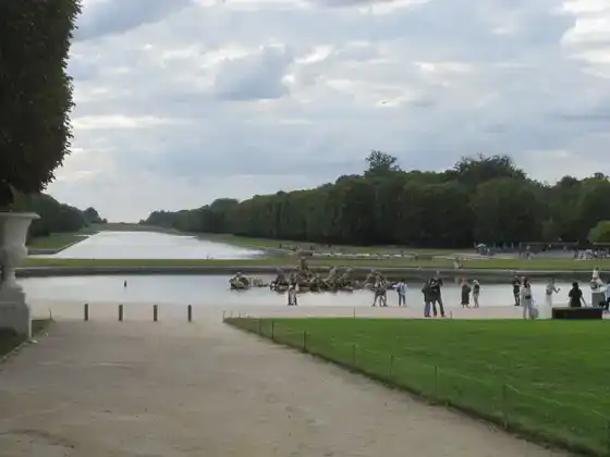 Fontaines dans les jardins de Versailles